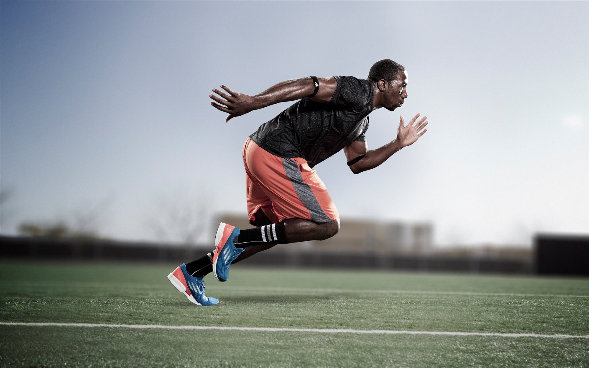 “冲刺时刻！武汉马拉松赛场谁能成就辉煌？”